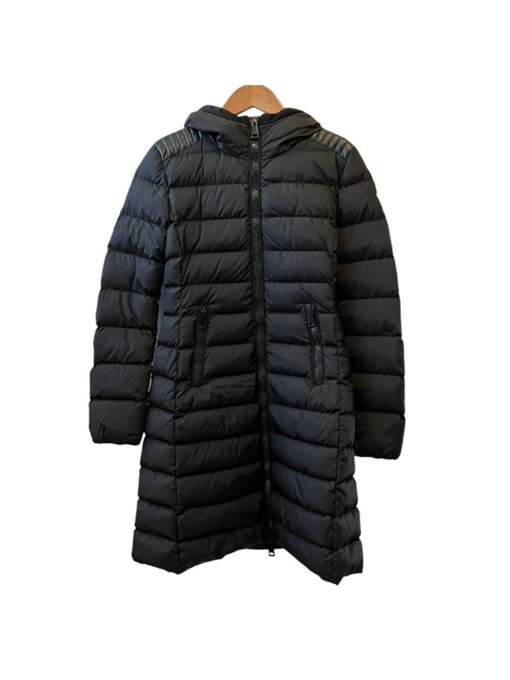 Moncler Taleve Down Coat 00 Black